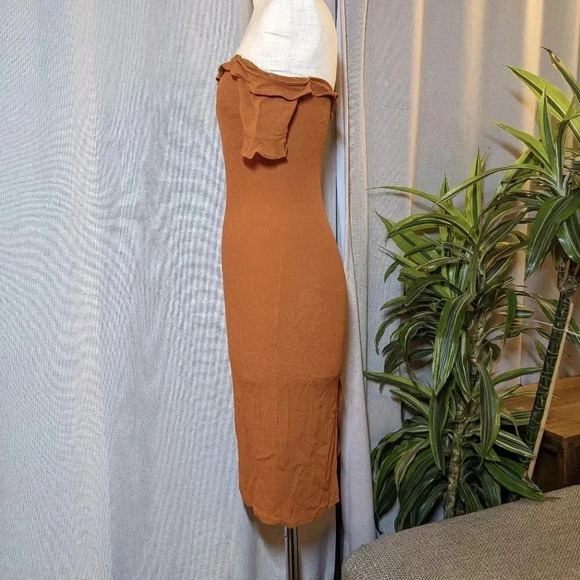 Reformation Rust Off-Shoulder Midi Dress - Picture 4 of 9